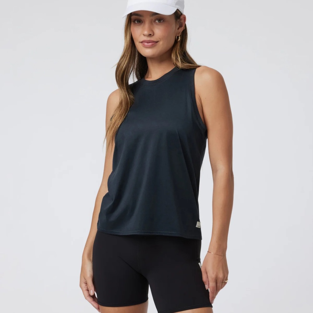 Vuori Black Sleeveless Muscle Tee